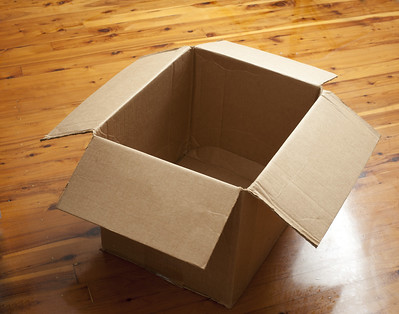 Een "box" betekent in het Engels echt alleen een (kartonnen) doos